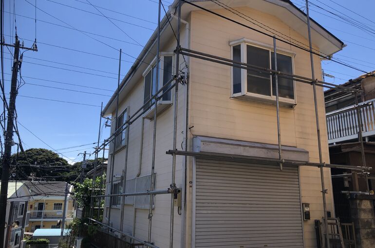4EC1D642-F4EC-4F08-BC51-9E950AFFF004